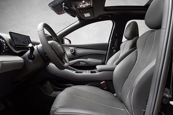 BYD Atto 3 10 of 28