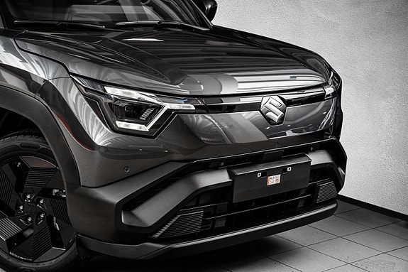 Suzuki eVitara 2 of 5