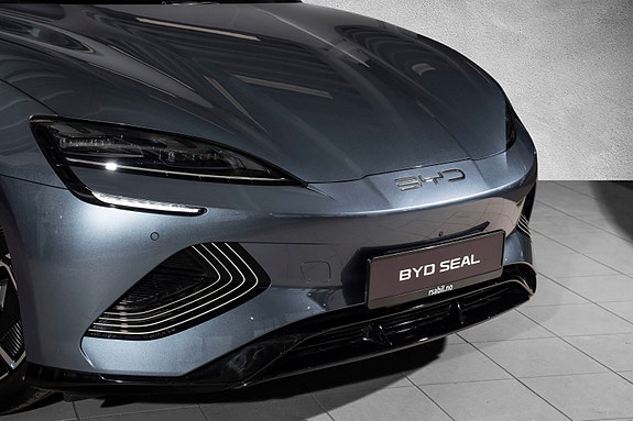 BYD Seal 5 of 5