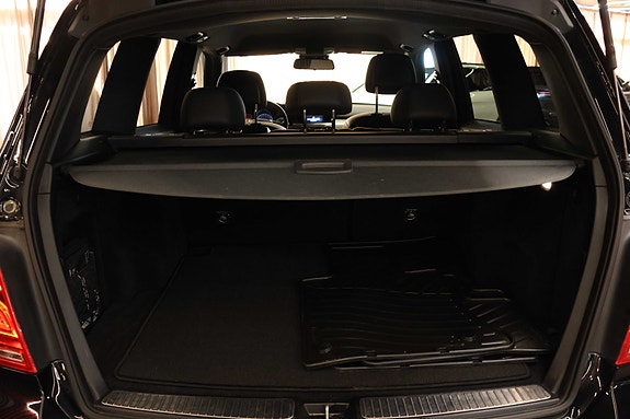 Mercedes-Benz GLK220 19 of 30