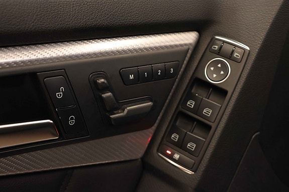 Mercedes-Benz GLK220 24 of 30