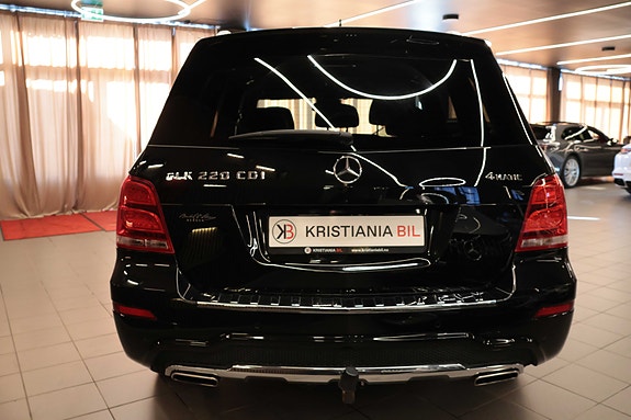 Mercedes-Benz GLK220 8 of 30