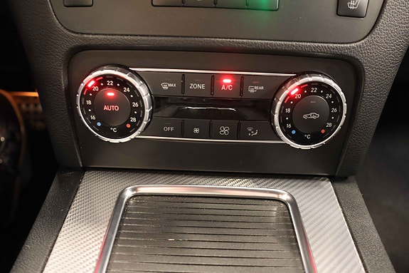 Mercedes-Benz GLK220 27 of 30