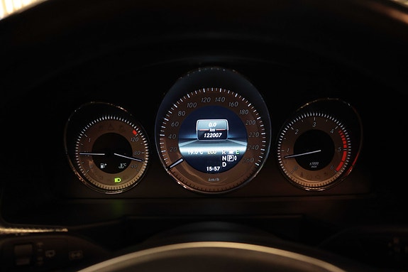 Mercedes-Benz GLK220 30 of 30