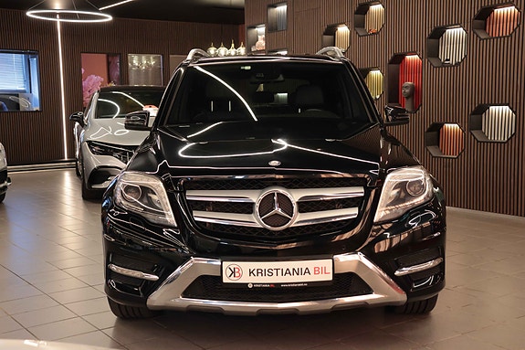 Mercedes-Benz GLK220 4 of 30