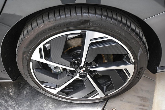 Hyundai Ioniq 6 9 of 30