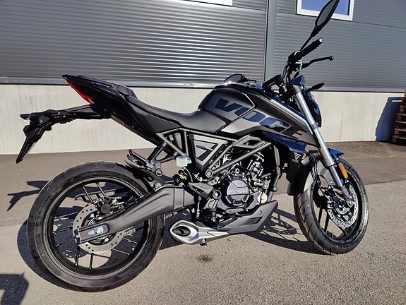VOGE 125R 14 of 17
