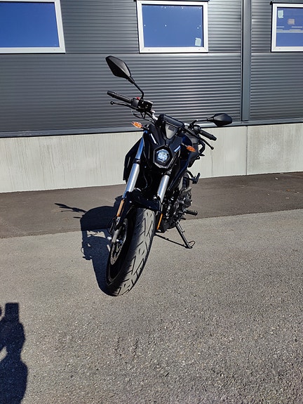 VOGE 125R 10 of 17