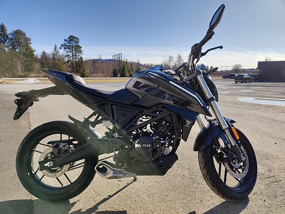 VOGE 125R 11 of 17