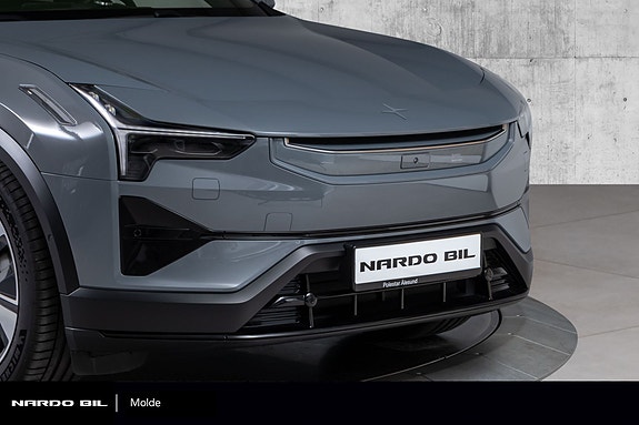 Polestar 3 2 of 30