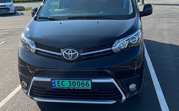 Toyota Proace 2 of 8