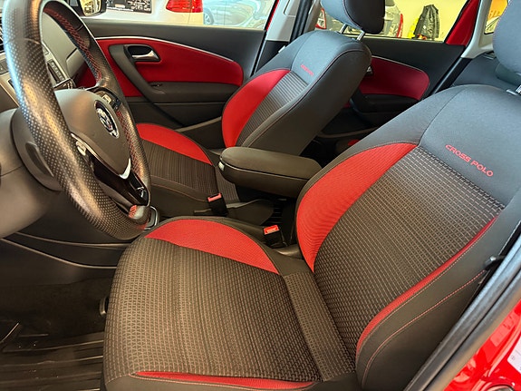 Volkswagen Polo Cross 13 of 18