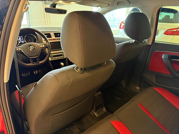 Volkswagen Polo Cross 18 of 18