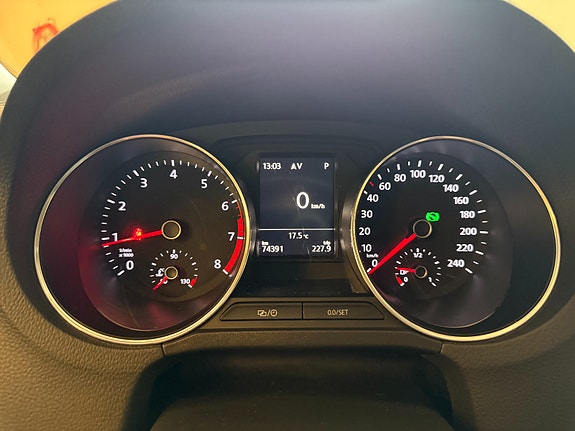Volkswagen Polo Cross 12 of 18