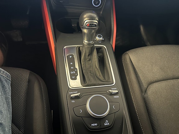 Audi Q2 7 of 18