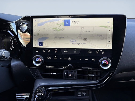 Lexus NX450h 16 of 21