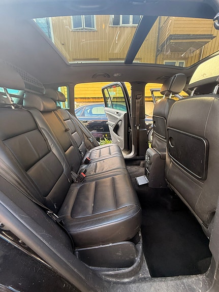 Volkswagen Tiguan 4 of 5