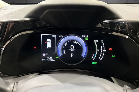 Lexus NX450h 13 of 16