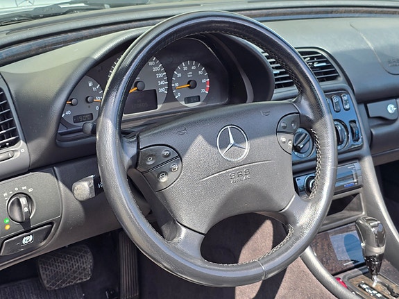 Mercedes-Benz CLK200 23 of 30