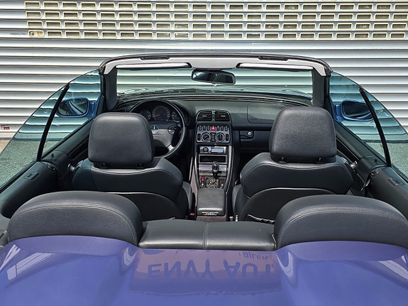 Mercedes-Benz CLK200 21 of 30