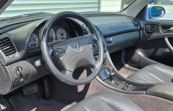 Mercedes-Benz CLK200 22 of 30