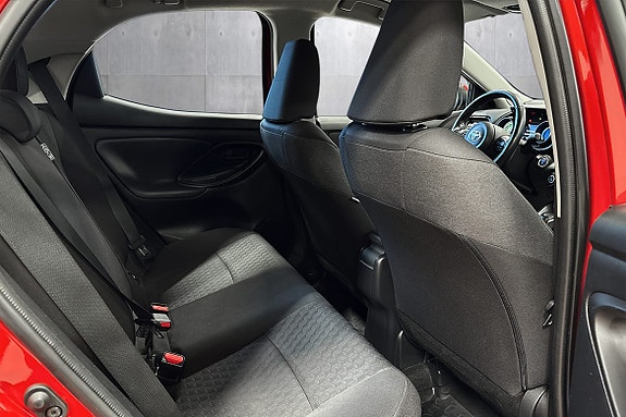 Toyota Yaris 16 of 25