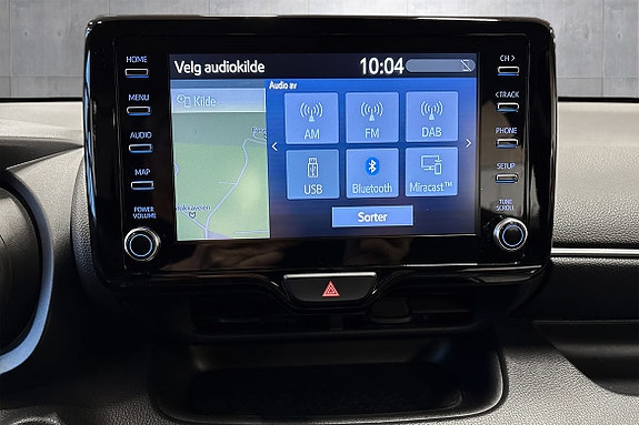 Toyota Yaris 19 of 25