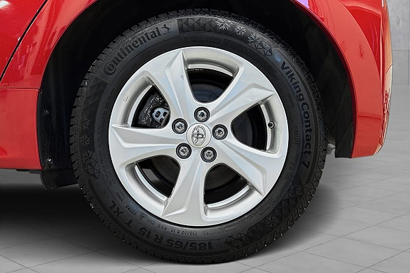 Toyota Yaris 18 of 25