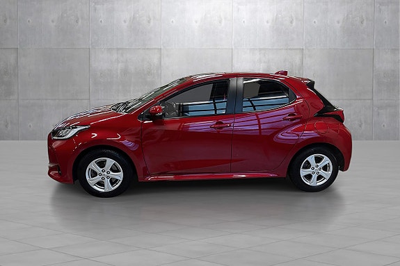 Toyota Yaris 2 of 25