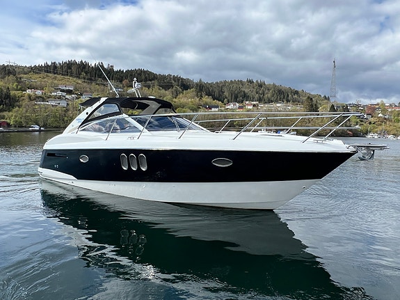 Absolute 39, skipsreg, ankervinsj forut og akter, generator, finans 12 of 30