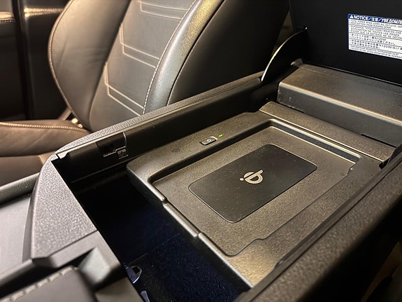 Lexus NX300h 19 of 30