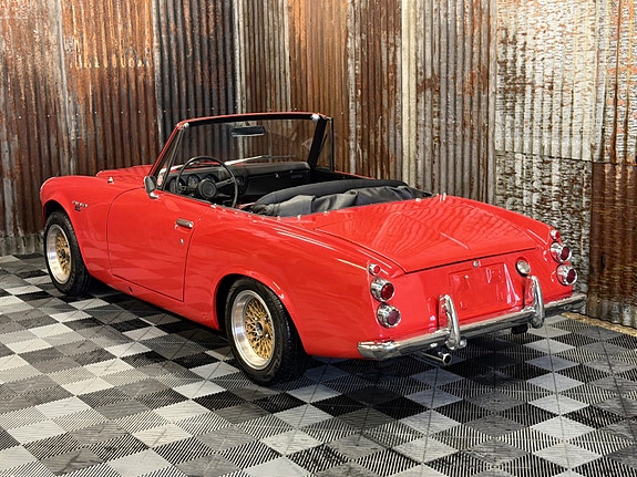 Datsun Fairlady 17 of 30