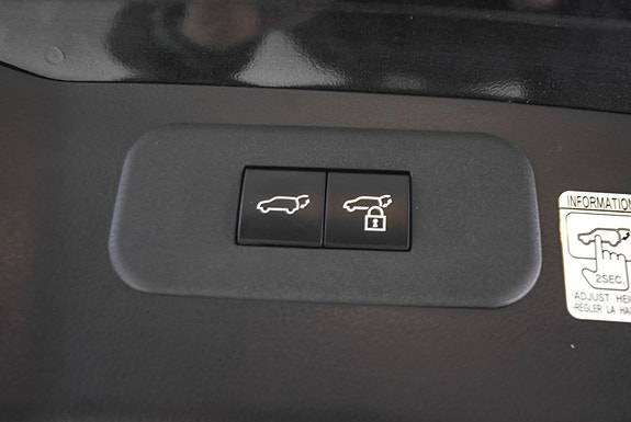 Lexus NX450h 12 of 30