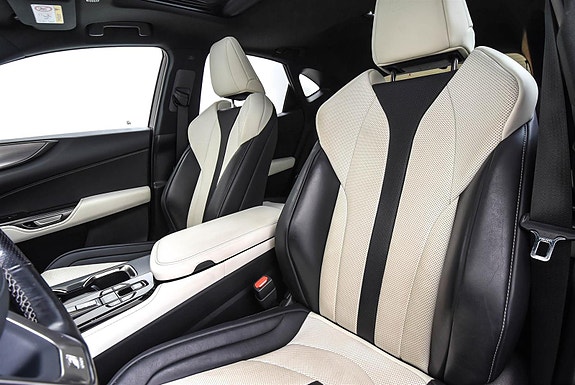 Lexus NX450h 15 of 30