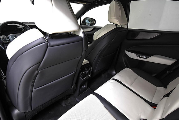 Lexus NX450h 17 of 30
