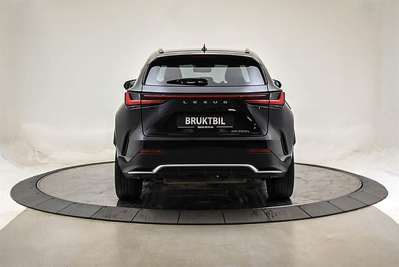Lexus NX450h 4 of 30