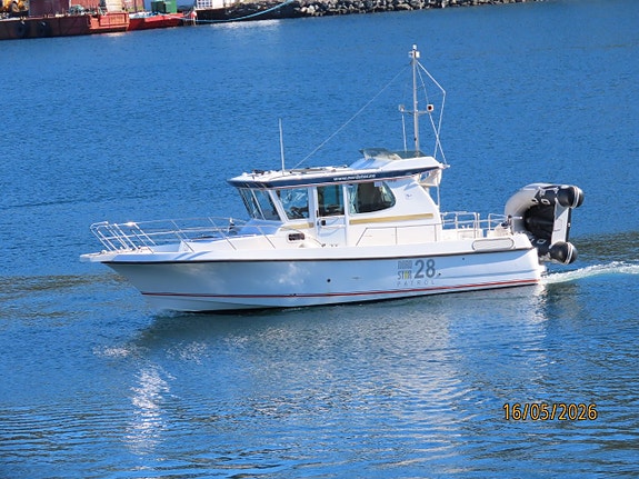 Nord Star 28 Patrol - Volvo Penta D6-350 DPH 4 of 5