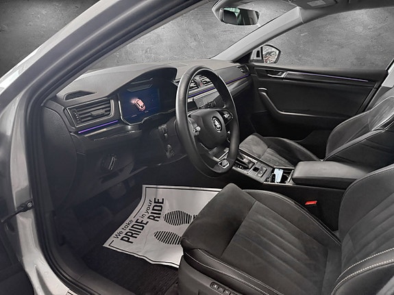 Skoda Superb 11 of 22