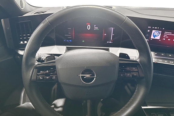 Opel Astra 9 of 24
