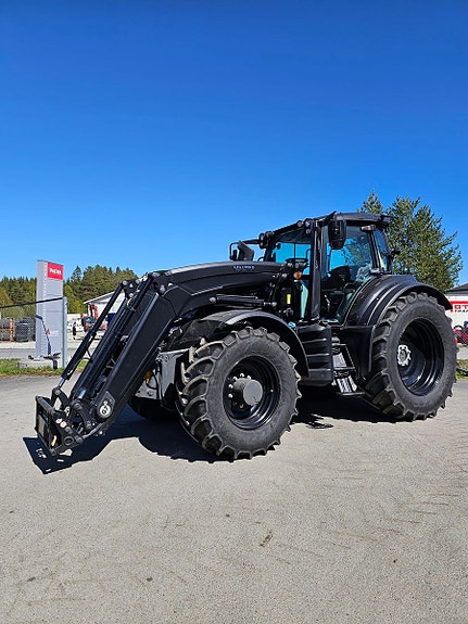 Valtra T235DST 2023, kr 1 745 000,-