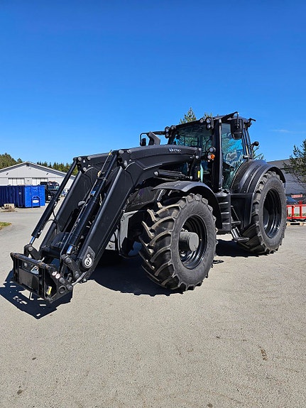 Valtra T235DST 2023, kr 1 745 000,-