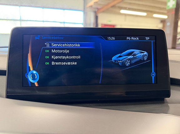 BMW i8 24 of 28