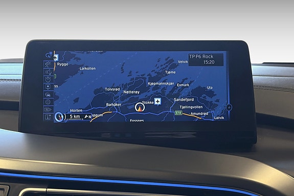 BMW i8 16 of 28