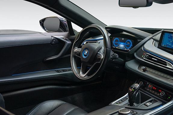 BMW i8 26 of 30