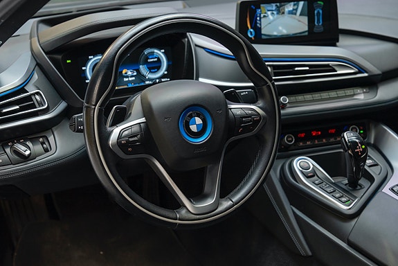 BMW i8 15 of 30