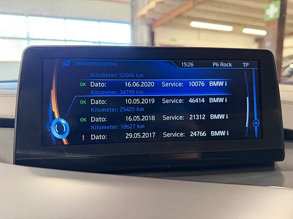 BMW i8 26 of 28