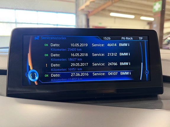 BMW i8 27 of 28