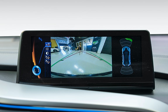 BMW i8 24 of 30
