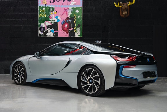 BMW i8 6 of 30