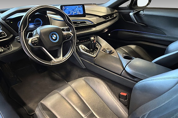 BMW i8 13 of 28